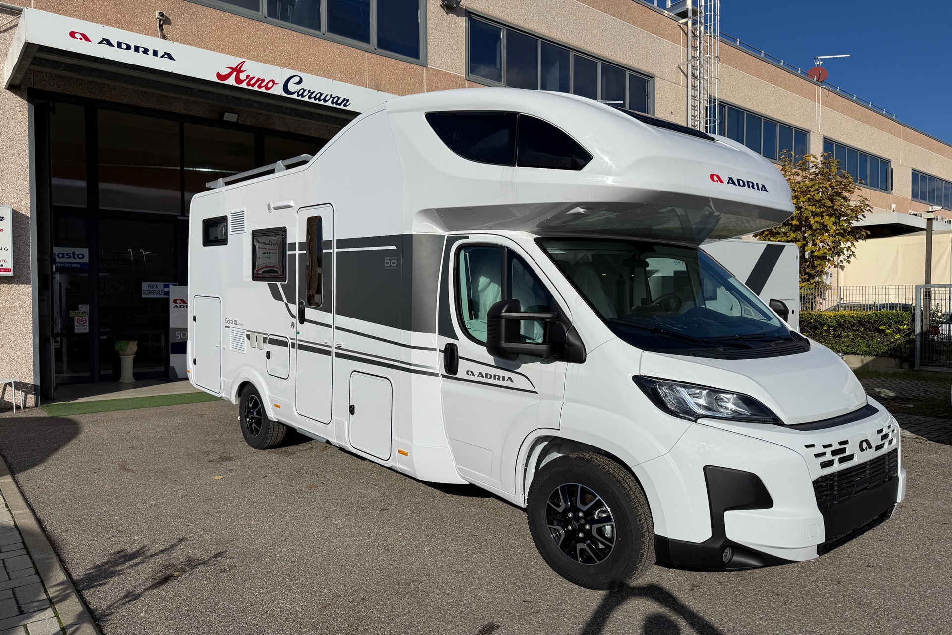 Adria Coral XL 660 DP 60°